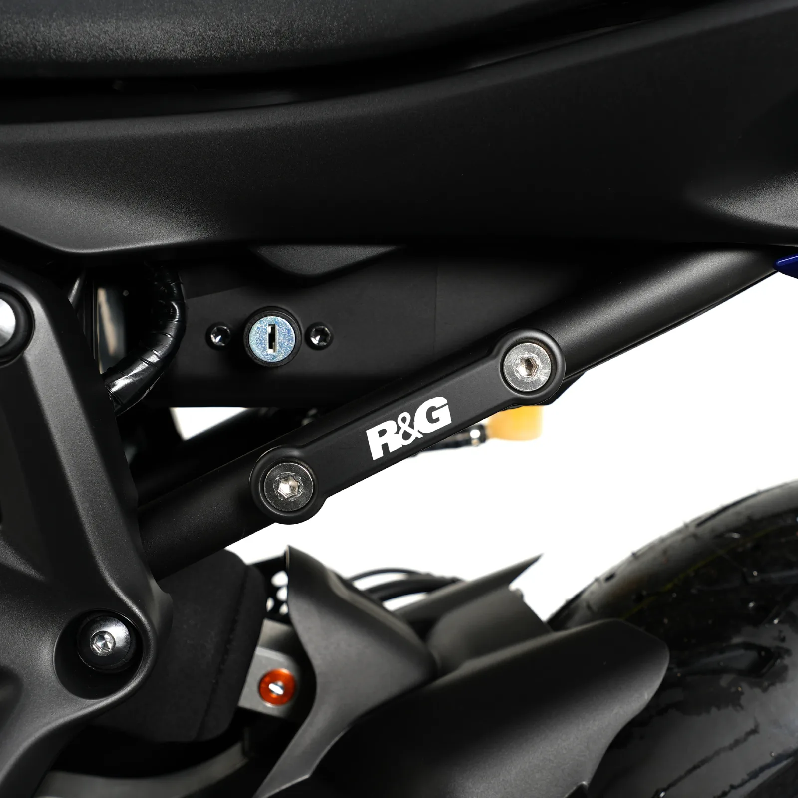 R&G Капачки за степенките на пътника за Yamaha MT-07 (2014+)