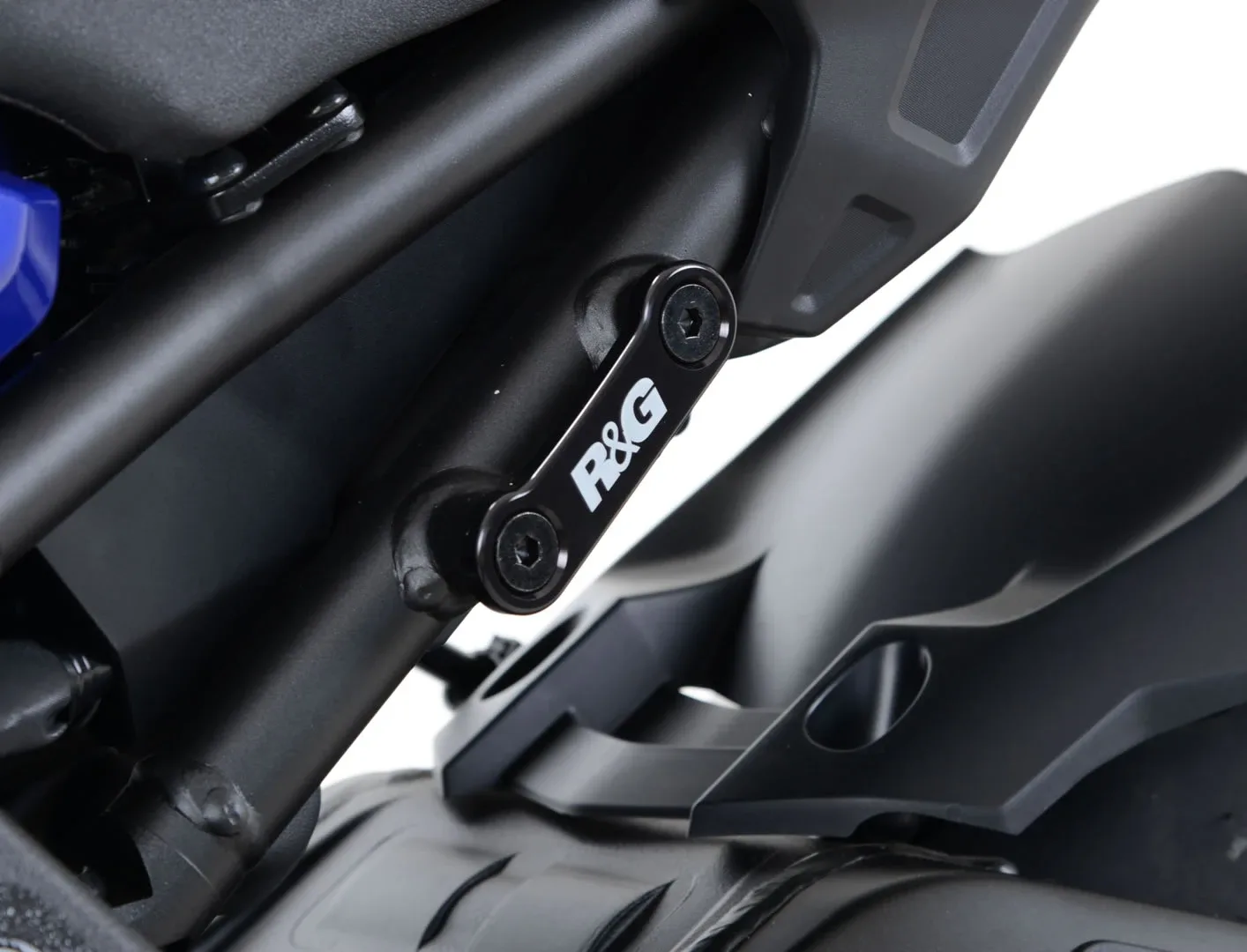R&G Капачки за степенките на пътника за Yamaha MT-10 (2016+), MT-10 SP (2016+), XSR 900 GP (2024+)