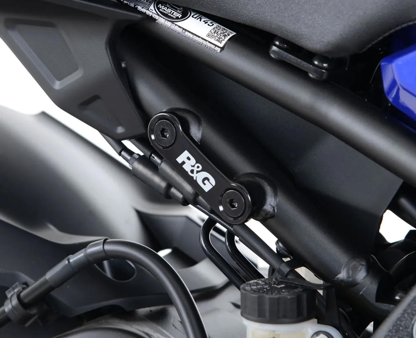 R&G Капачки за степенките на пътника за Yamaha MT-10 (2016+), MT-10 SP (2016+), XSR 900 GP (2024+)