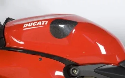 R&G Карбонови слайдери за резервоар за Ducati Panigale 1199 (2012–2015), Panigale 899 (2013–2015), Panigale 1299 (2015–2017) и др.