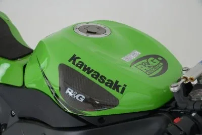 R&G Карбонови слайдери за резервоар за Kawasaki ZX-10R (2008–2010), ZX-6R (2009+) (TS0011CG)