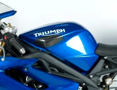 R&G Карбонови слайдери за резервоар за Triumph Daytona 675 (2006–2012), Street Triple 675 (2007–2012)