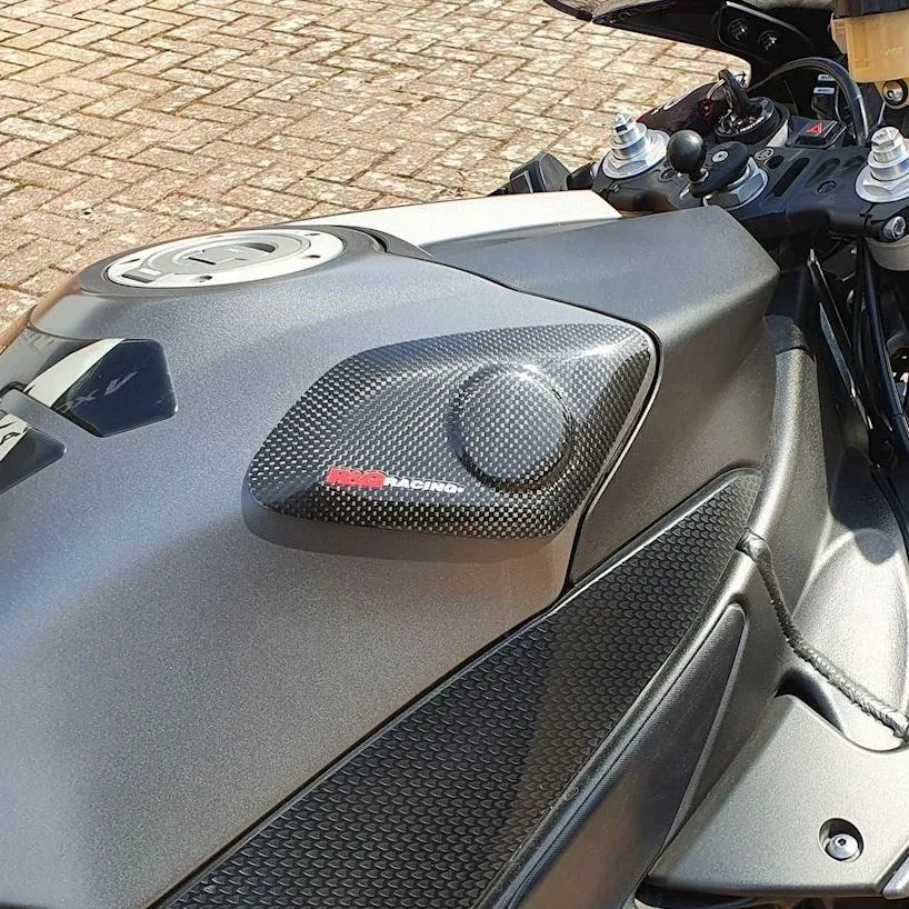 R&G Карбонови слайдери за резервоар за Yamaha YZF-R1 (2009–2014)