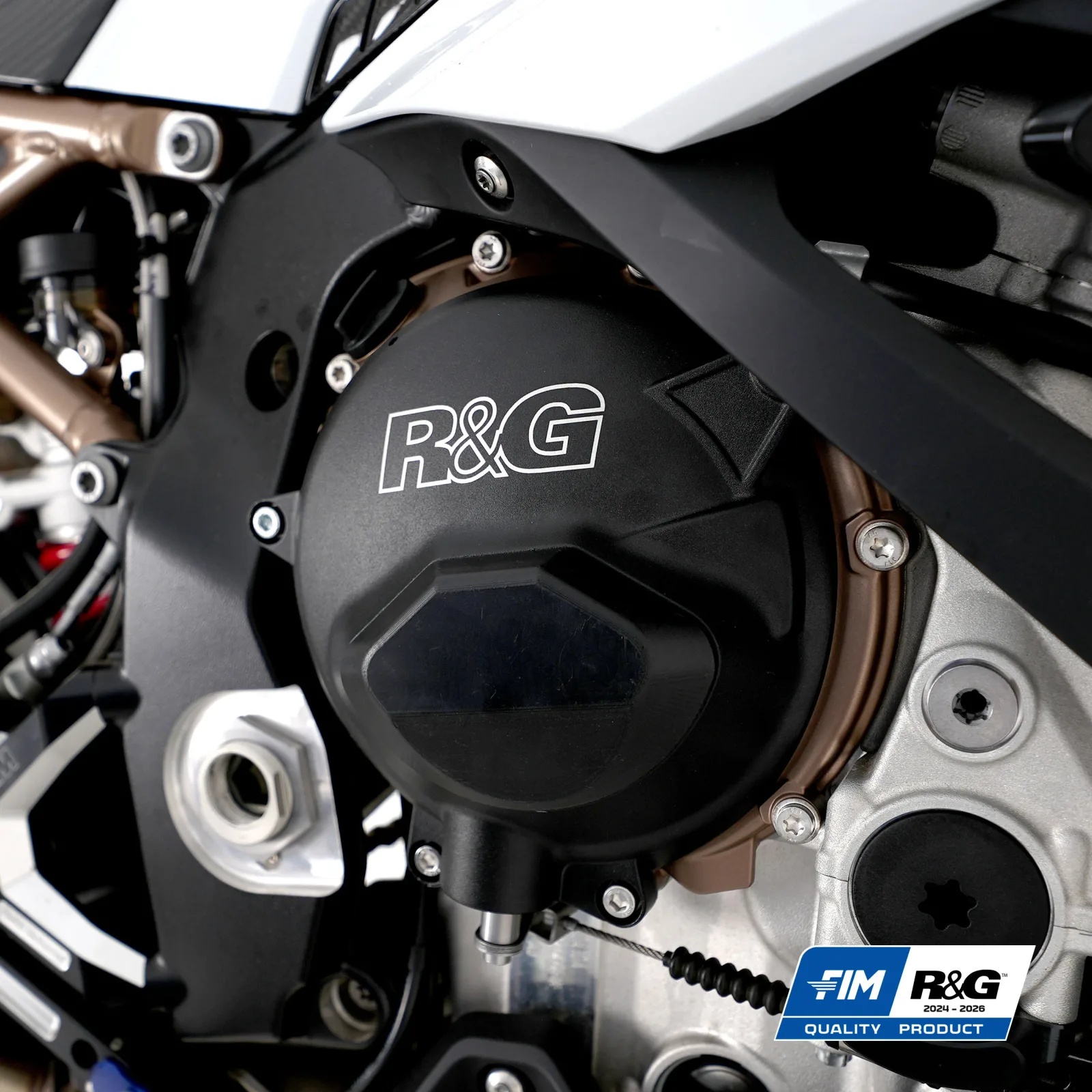 R&G Комплект протектори за двигател PRO (2 броя) за BMW S 1000 RR (2019+), S 1000 R (2021+), M 1000 RR (2021–2022), M 1000 R (2023+)