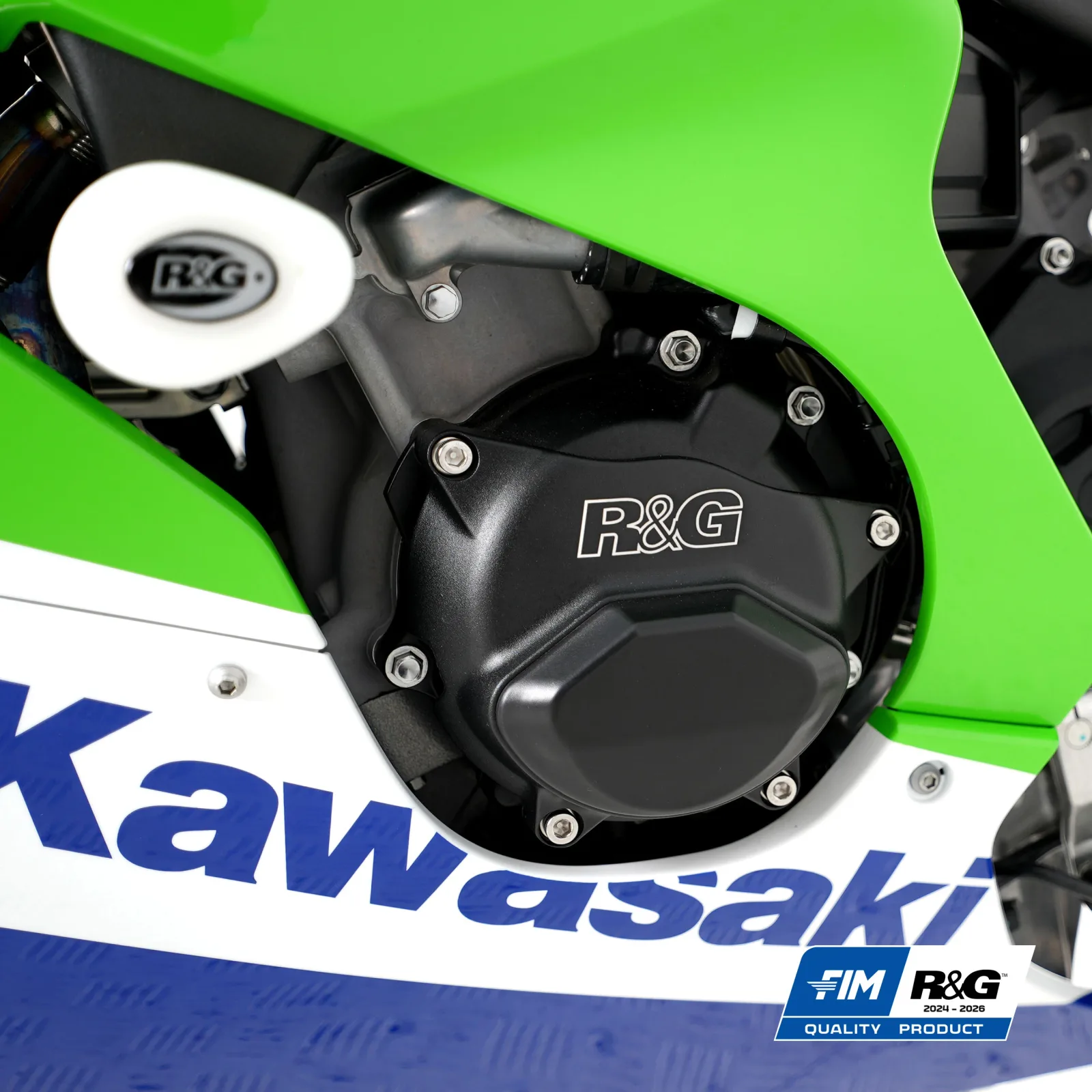 R&G Комплект протектори за двигател PRO (3 броя) за Kawasaki ZX-10R (2011+), ZX-10RR (2021+)