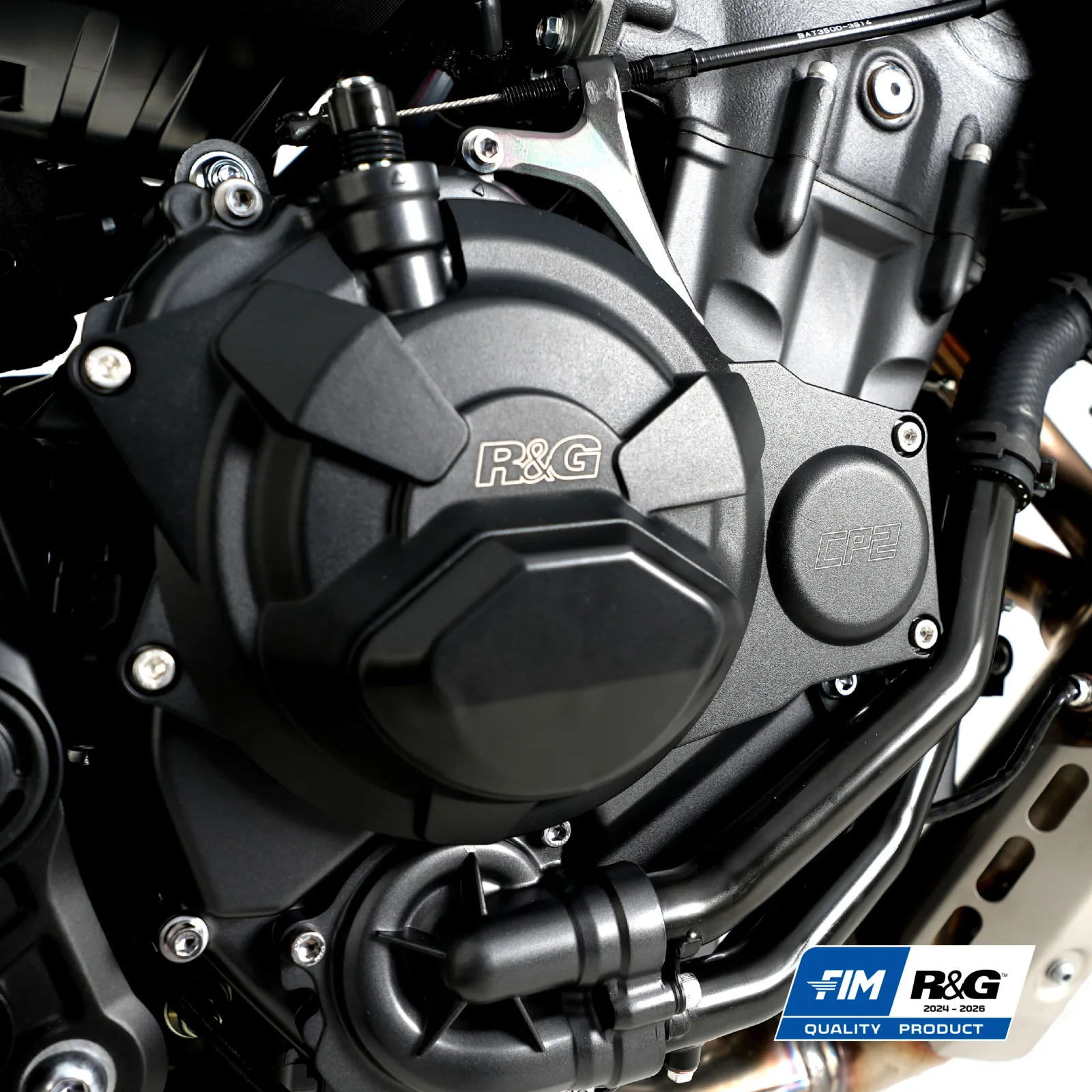 R&G Комплект протектори за двигател PRO (3 броя) за Yamaha MT-07 (2014–2024), XSR 700 (2016+), Tenere 700 (2019+), Tracer 7 (2021–2024) и др.