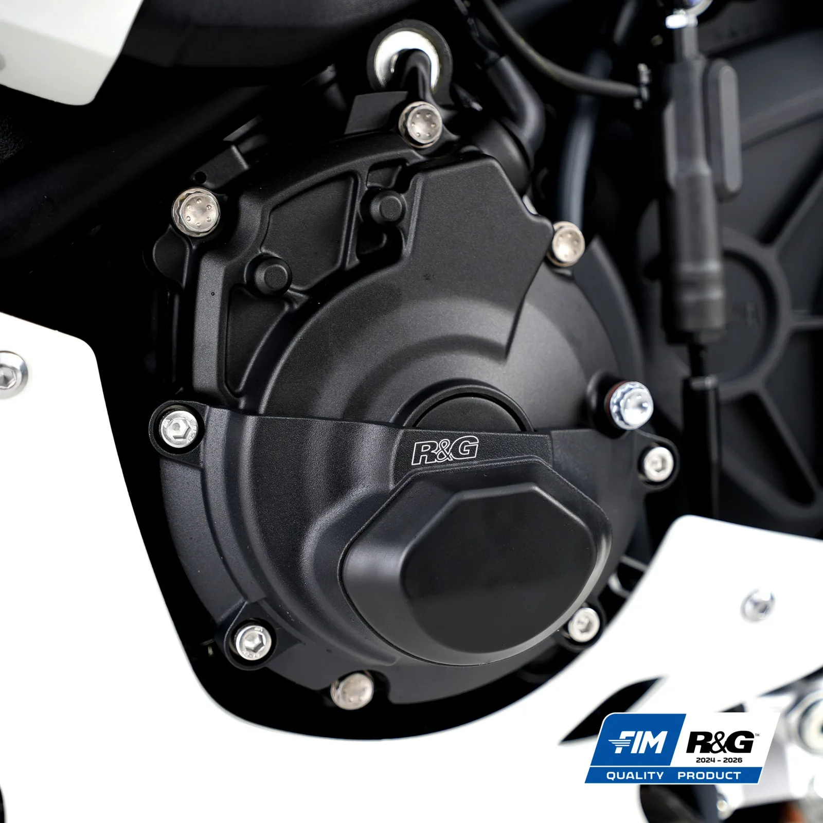 R&G Комплект протектори за двигател PRO (3 броя) за Yamaha YZF-R1 (2017+), YZF-R1M (2017+)