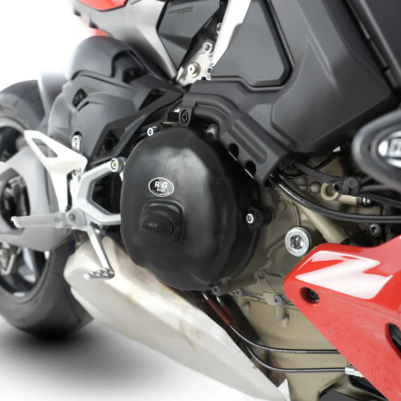R&G Комплект протектори за двигател Race (2 части) за Ducati Panigale V4 (2017+), Panigale V4 S (2018+), Panigale V4 R (2019+) и др.