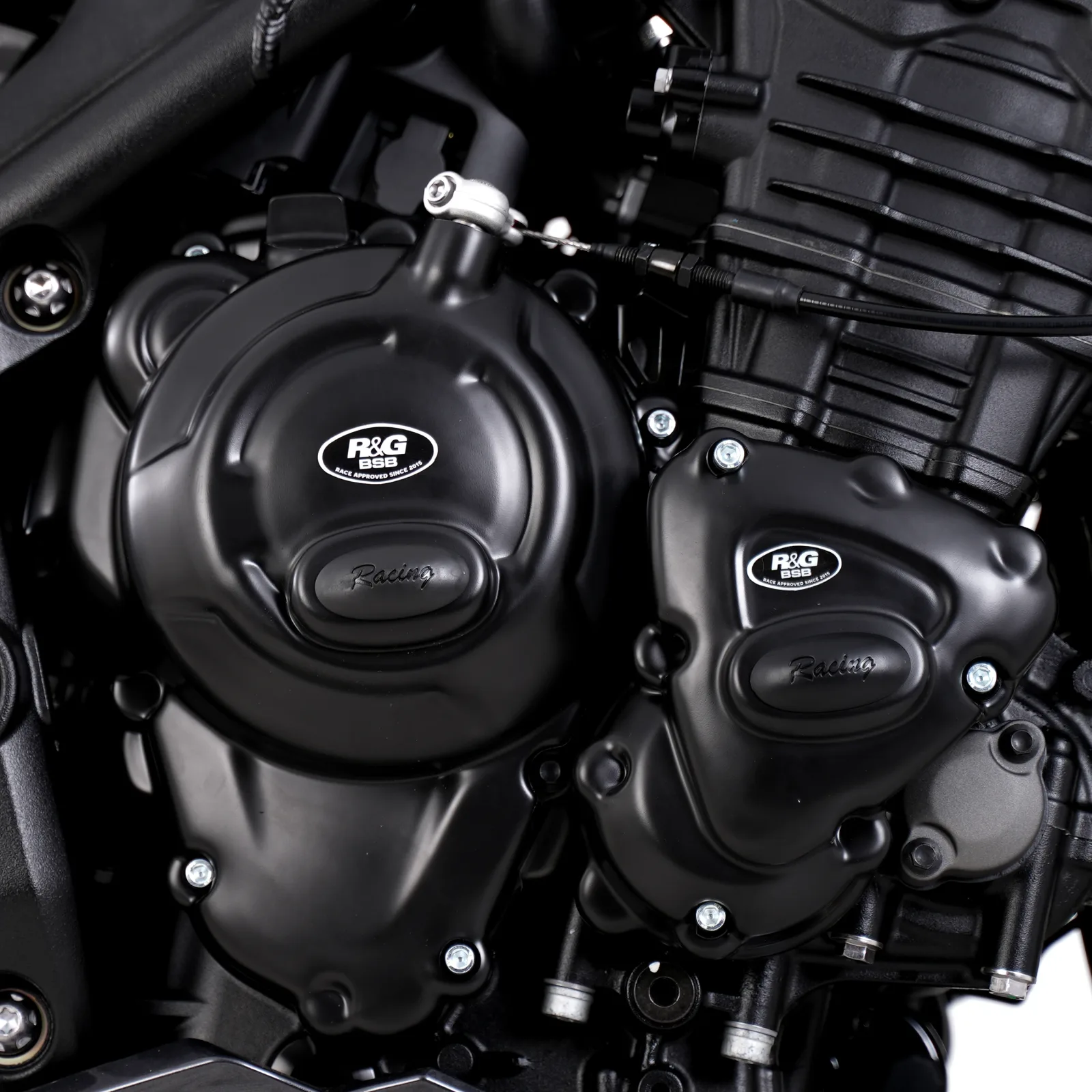 R&G Комплект протектори за двигател Race (3 части) за Triumph Speed Triple 1200 RS (2021+), Speed Triple 1200 RR (2022+) и др.