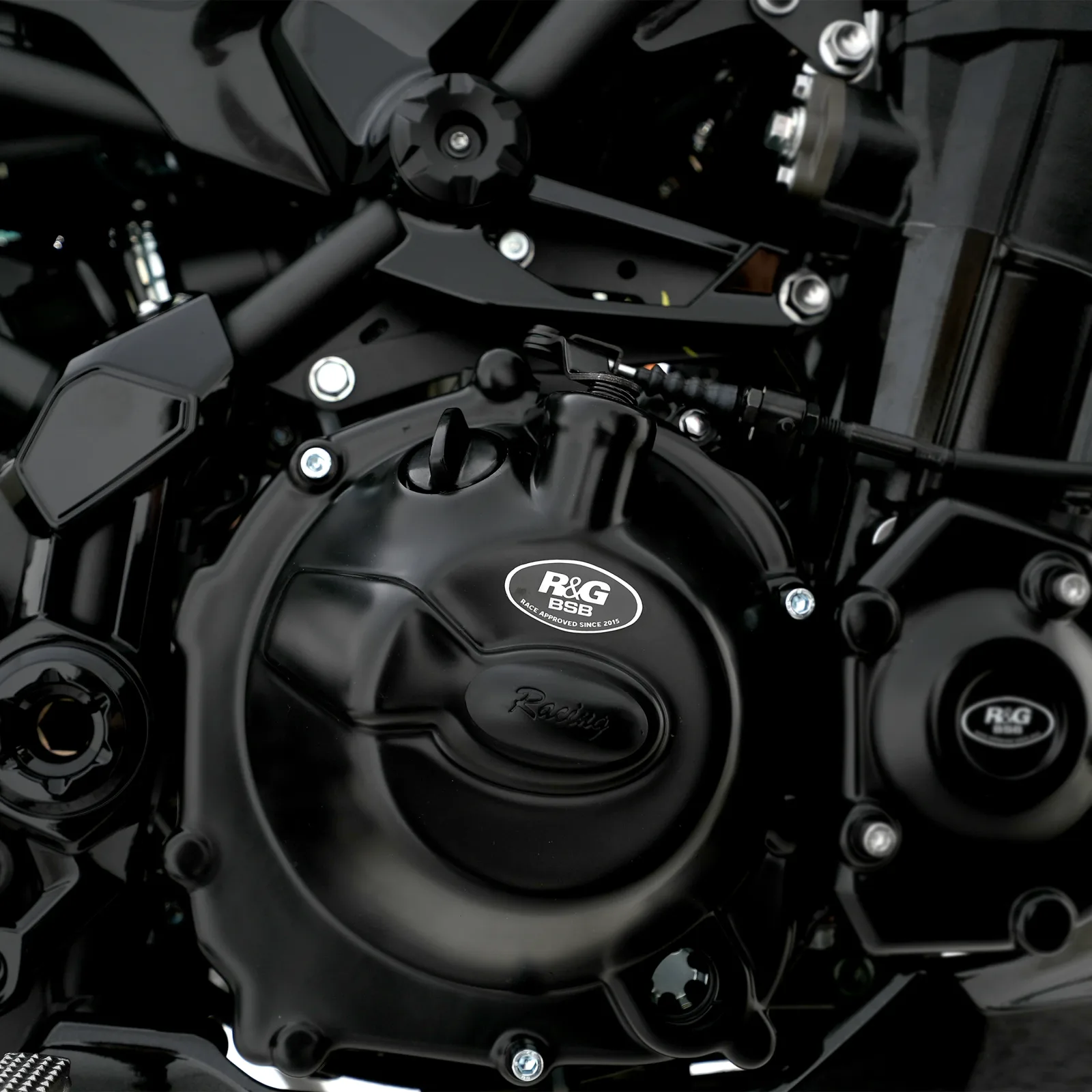 R&G Комплект протектори за двигател Race за Kawasaki Z900 (2017+)