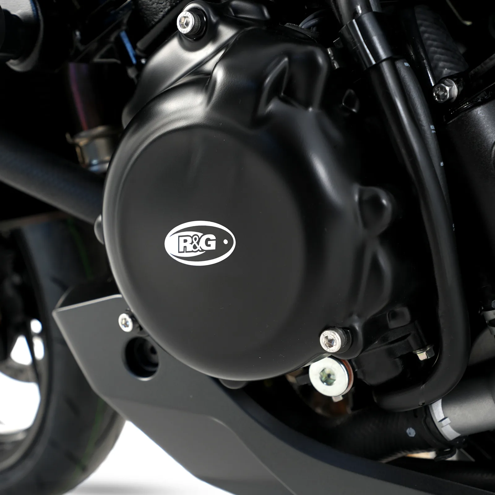 R&G Комплект протектори за двигател за Suzuki GSX-S 1000 (2015+), GSX-S 1000F (2015–2020), GSX-S 1000 Katana (2019+) и др.