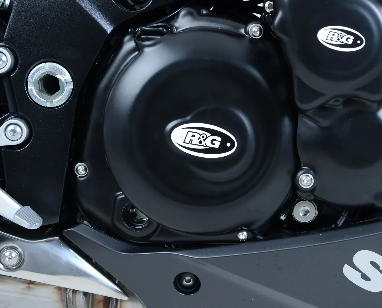 R&G Комплект протектори за двигател за Suzuki GSX-S 1000 (2015+), GSX-S 1000F (2015–2020), GSX-S 1000 Katana (2019+) и др.
