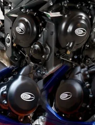 R&G Комплект протектори за двигател за Triumph Daytona 675 (2013–2016), Street Triple 675 (2014–2016), Street Triple 675 R (2014–2016)