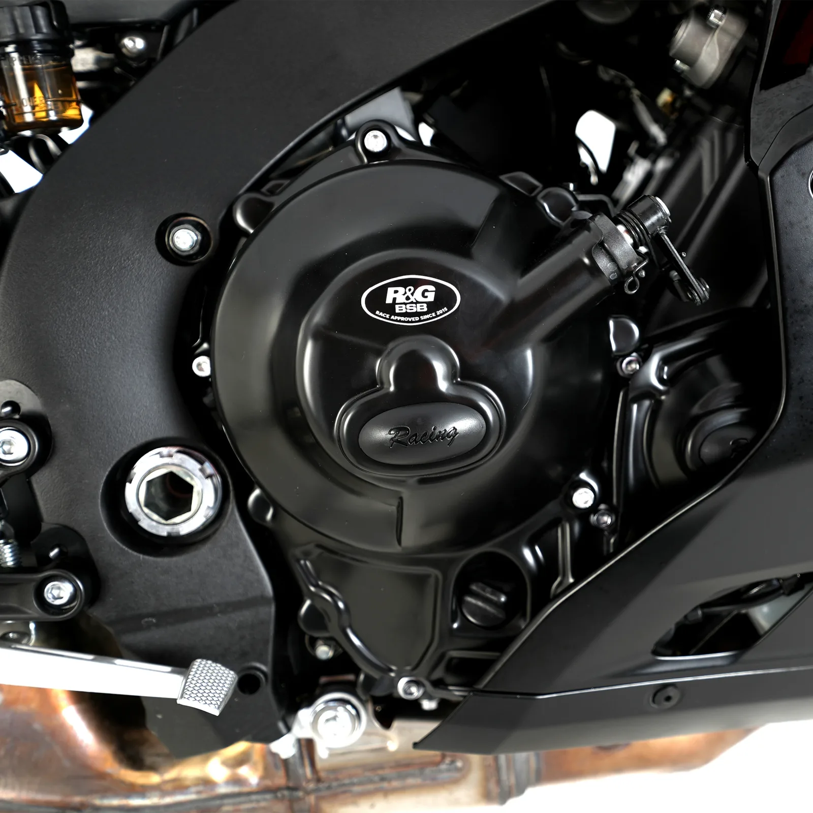 R&G Комплект протектори за двигател за Yamaha MT-09 (2021+), MT-09 SP (2021+), Tracer 9 GT (2021+), XSR 900 (2022–2024) и др.