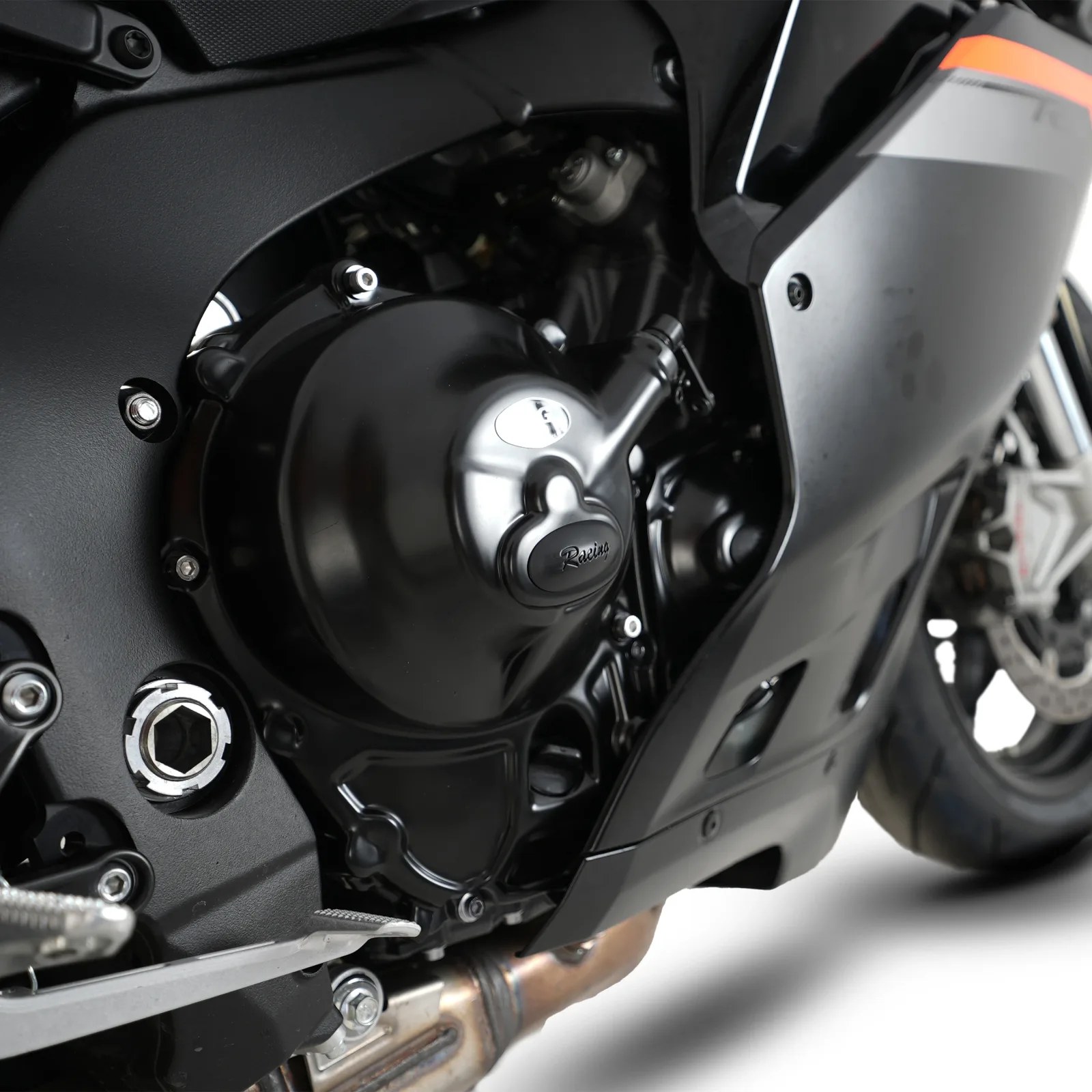 R&G Комплект протектори за двигател за Yamaha MT-09 (2021+), MT-09 SP (2021+), Tracer 9 GT (2021+), XSR 900 (2022–2024) и др.