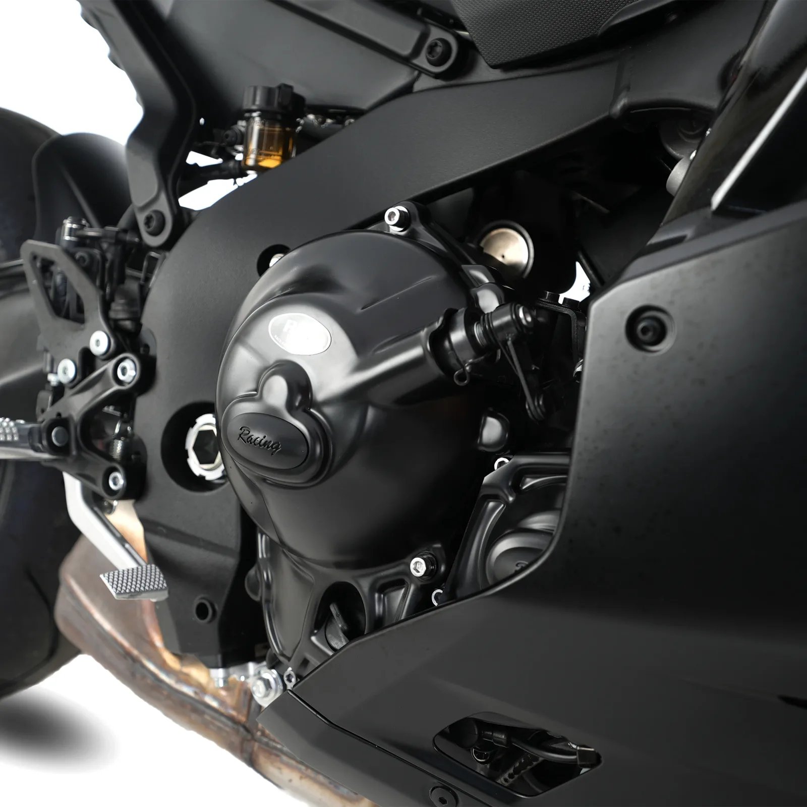 R&G Комплект протектори за двигател за Yamaha MT-09 (2021+), MT-09 SP (2021+), Tracer 9 GT (2021+), XSR 900 (2022–2024) и др.