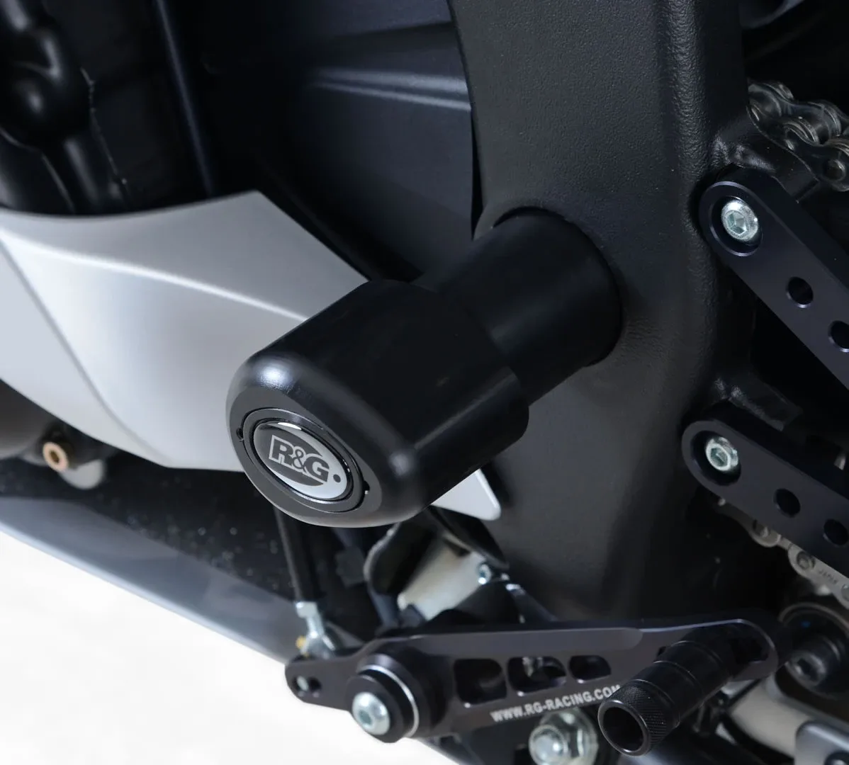 R&G Краш тапи Aero (долни) за Yamaha YZF-R6 (2006–2020)