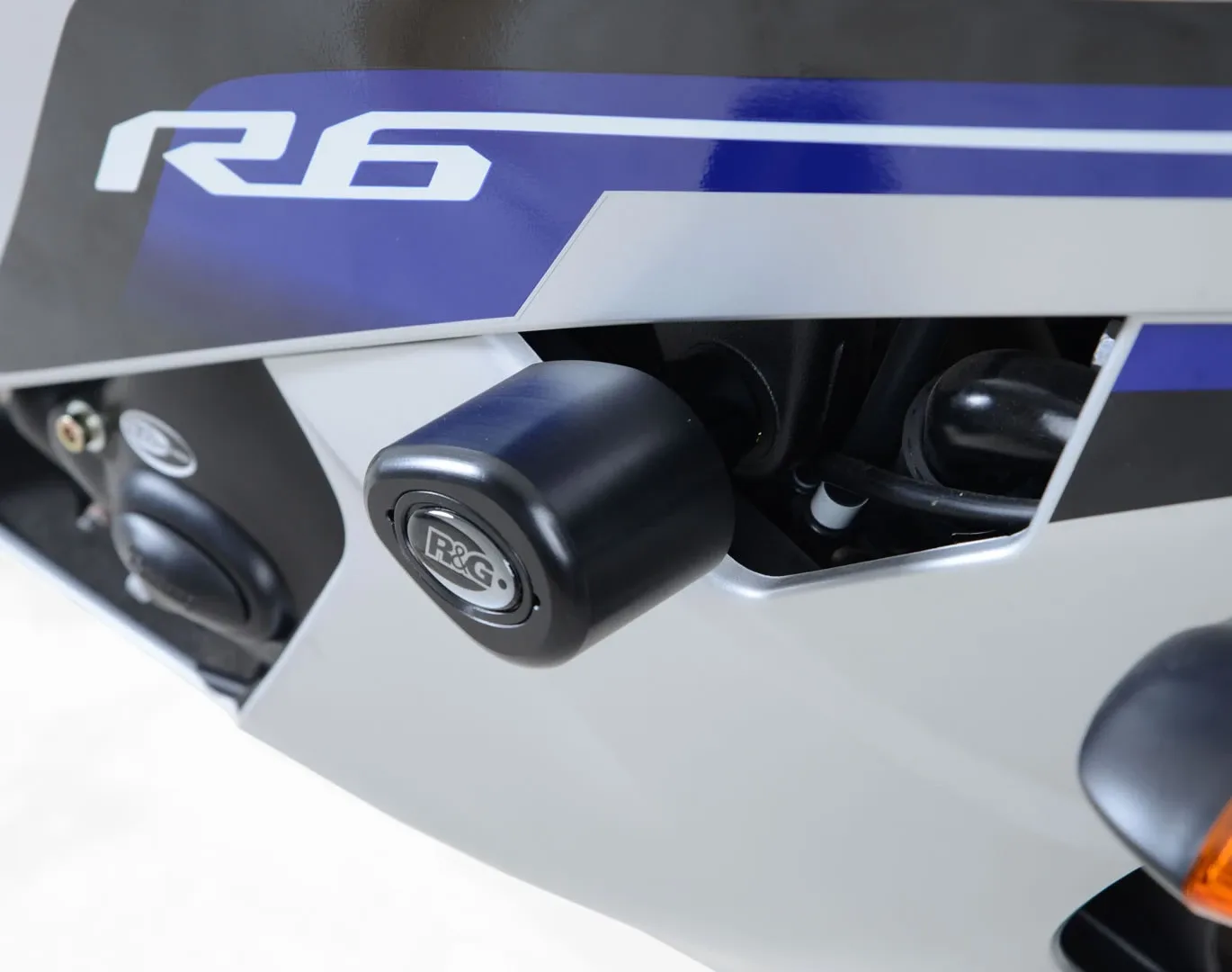 R&G Краш тапи Aero (горни) за Yamaha YZF-R6 (2006–2016)