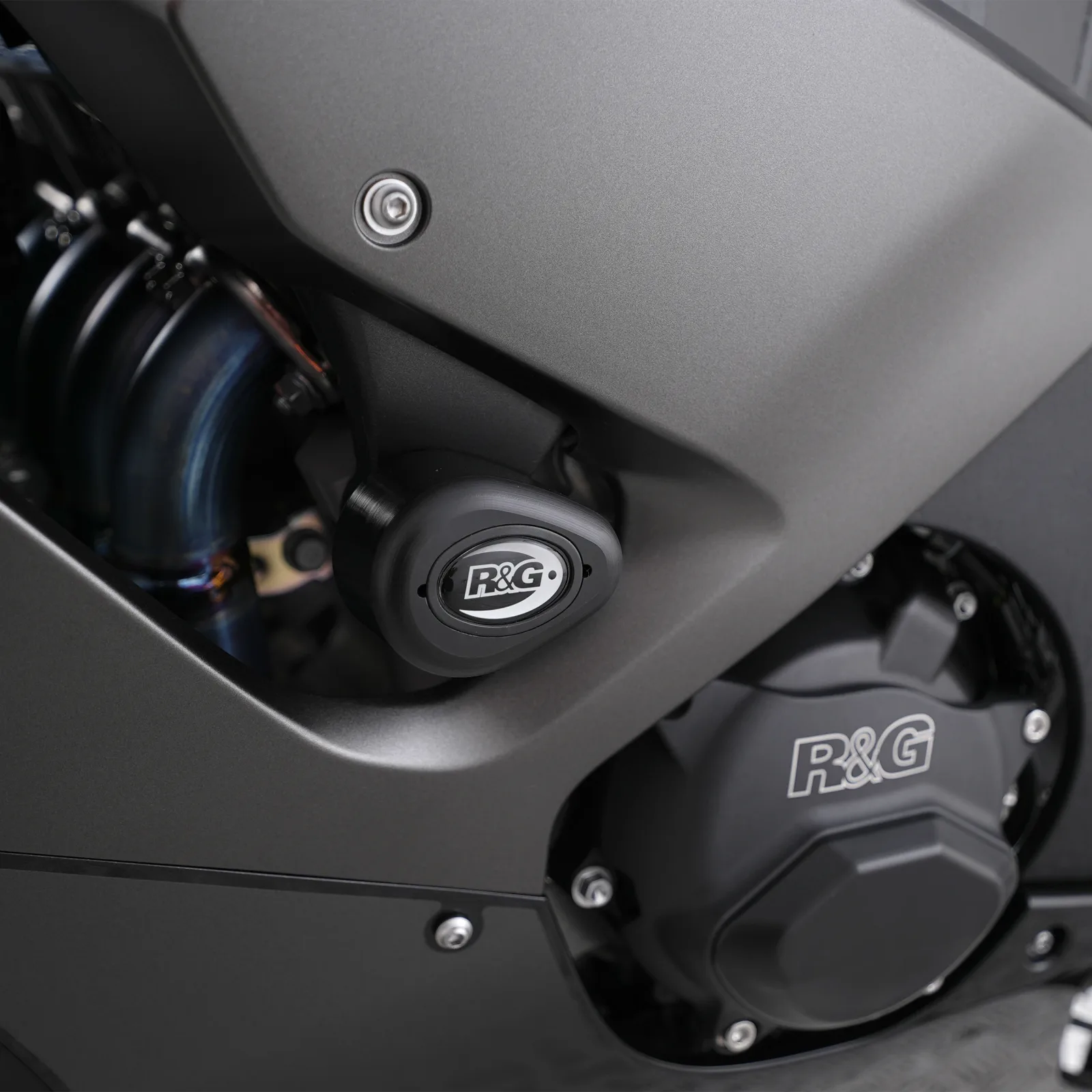 R&G Краш тапи Aero Race за Kawasaki ZX-10R (2011+), ZX-10RR (2021+)