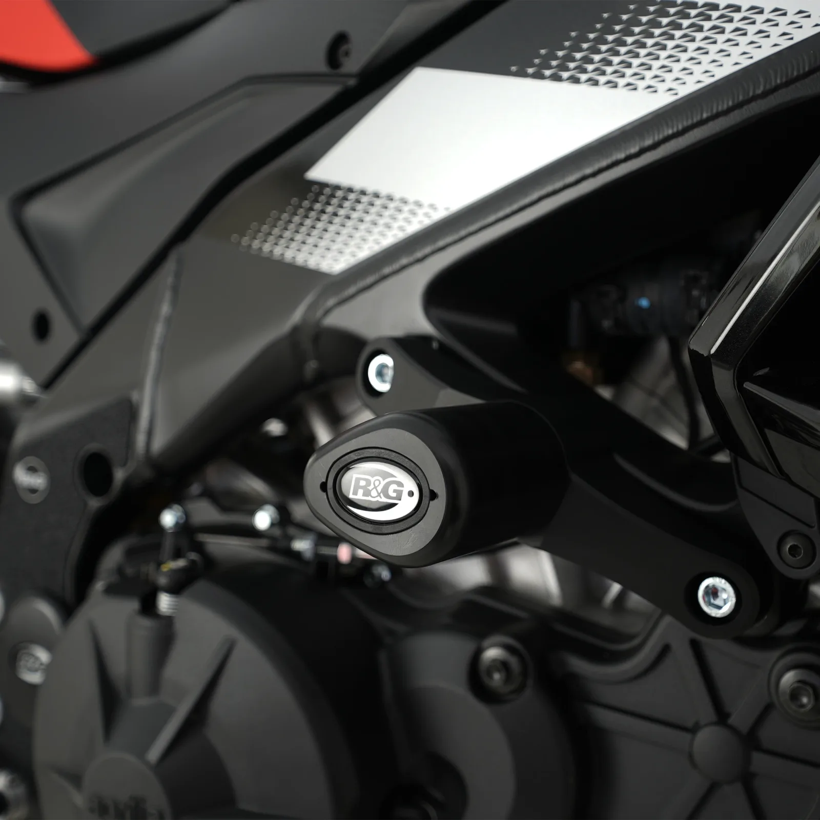 R&G Краш тапи Aero за Aprilia RSV4 R (2009–2014), RSV4 Factory (2009–2014, 2016+), Tuono V4 R (2011–2014) и др.