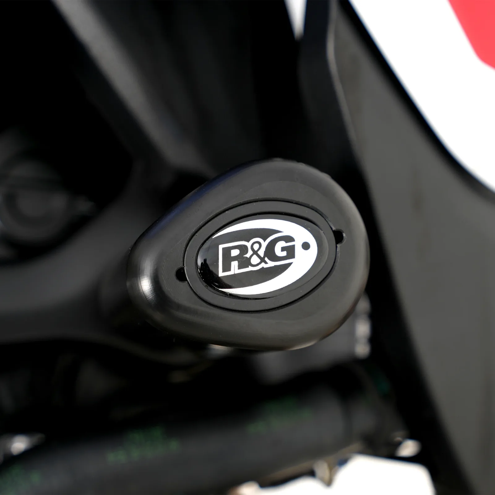 R&G Краш тапи Aero за BMW F 900 R (2020+), F 900 GS (2024+)