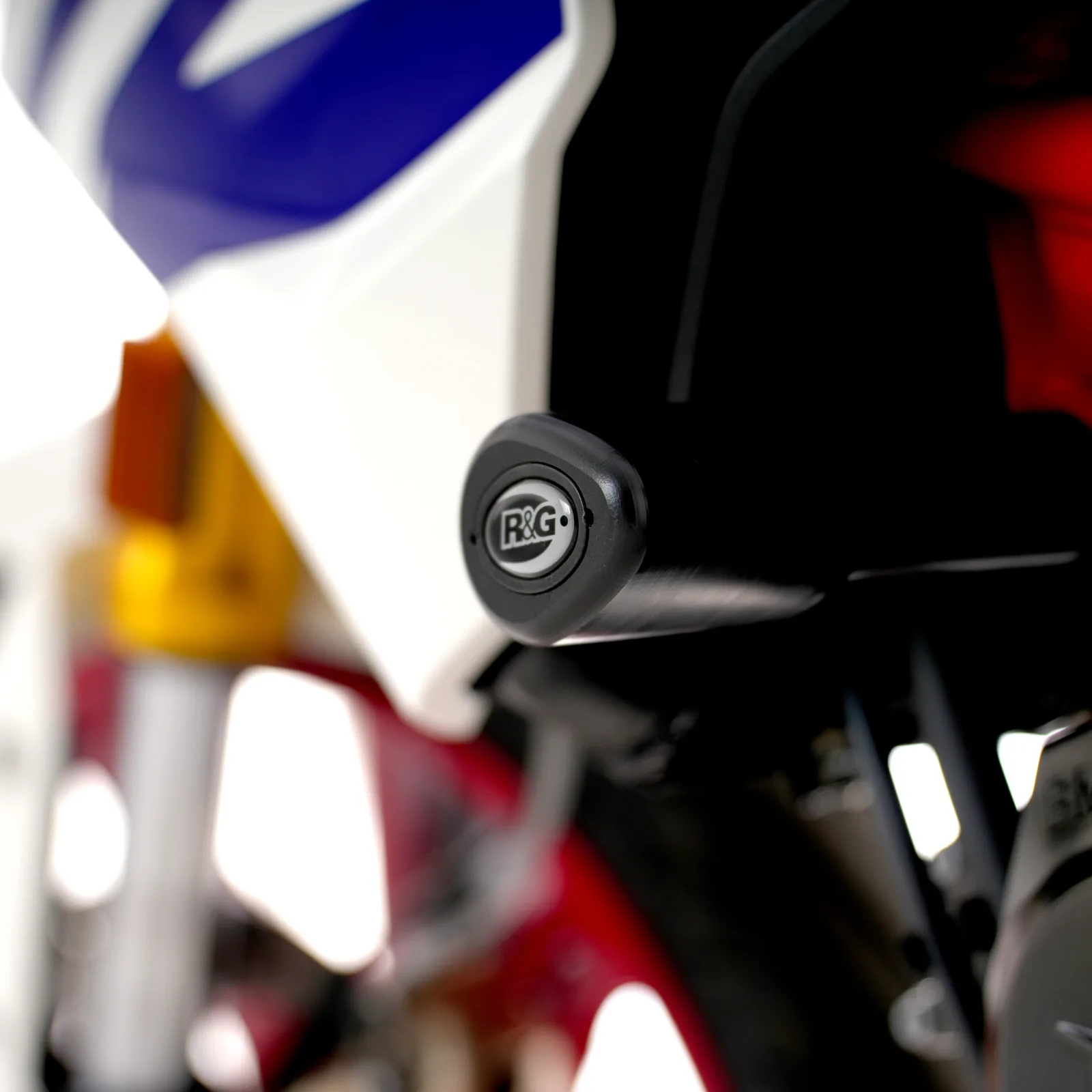 R&G Краш тапи Aero за BMW G 310 R (2021–2025)
