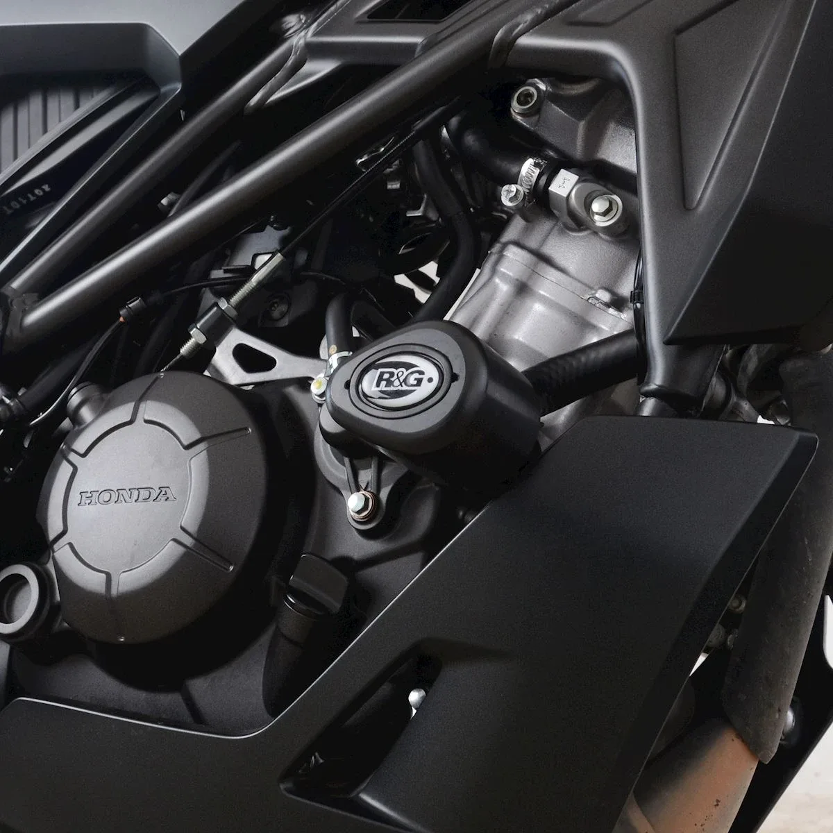 R&G Краш тапи Aero за Honda CB 125R (2021+)