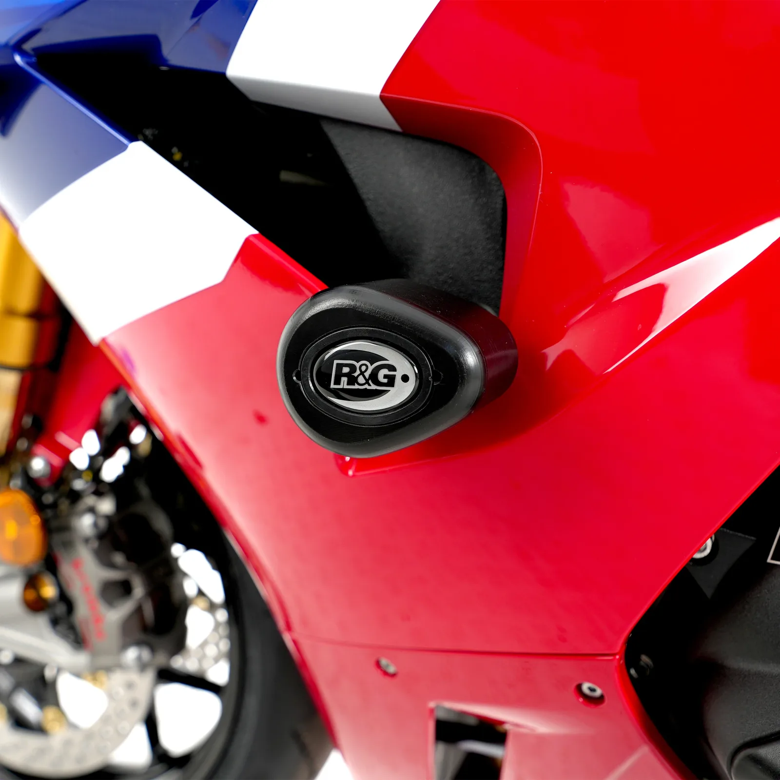 R&G Краш тапи Aero за Honda CBR 1000RR-R (2020+), CBR 1000RR-R SP (2020+)