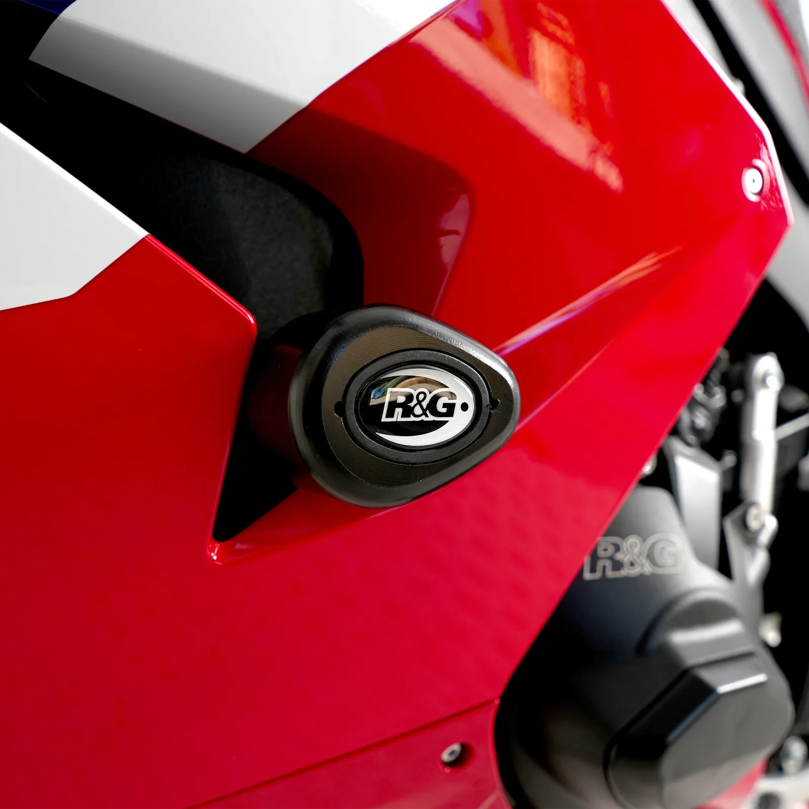 R&G Краш тапи Aero за Honda CBR 1000RR-R (2020+), CBR 1000RR-R SP (2020+)