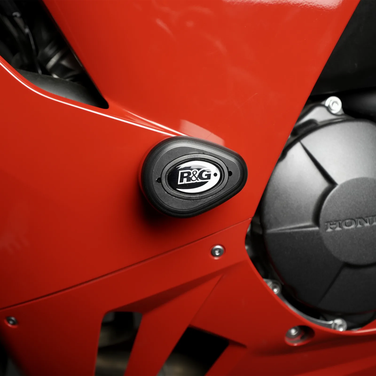 R&G Краш тапи Aero за Honda CBR 600RR (2024+)