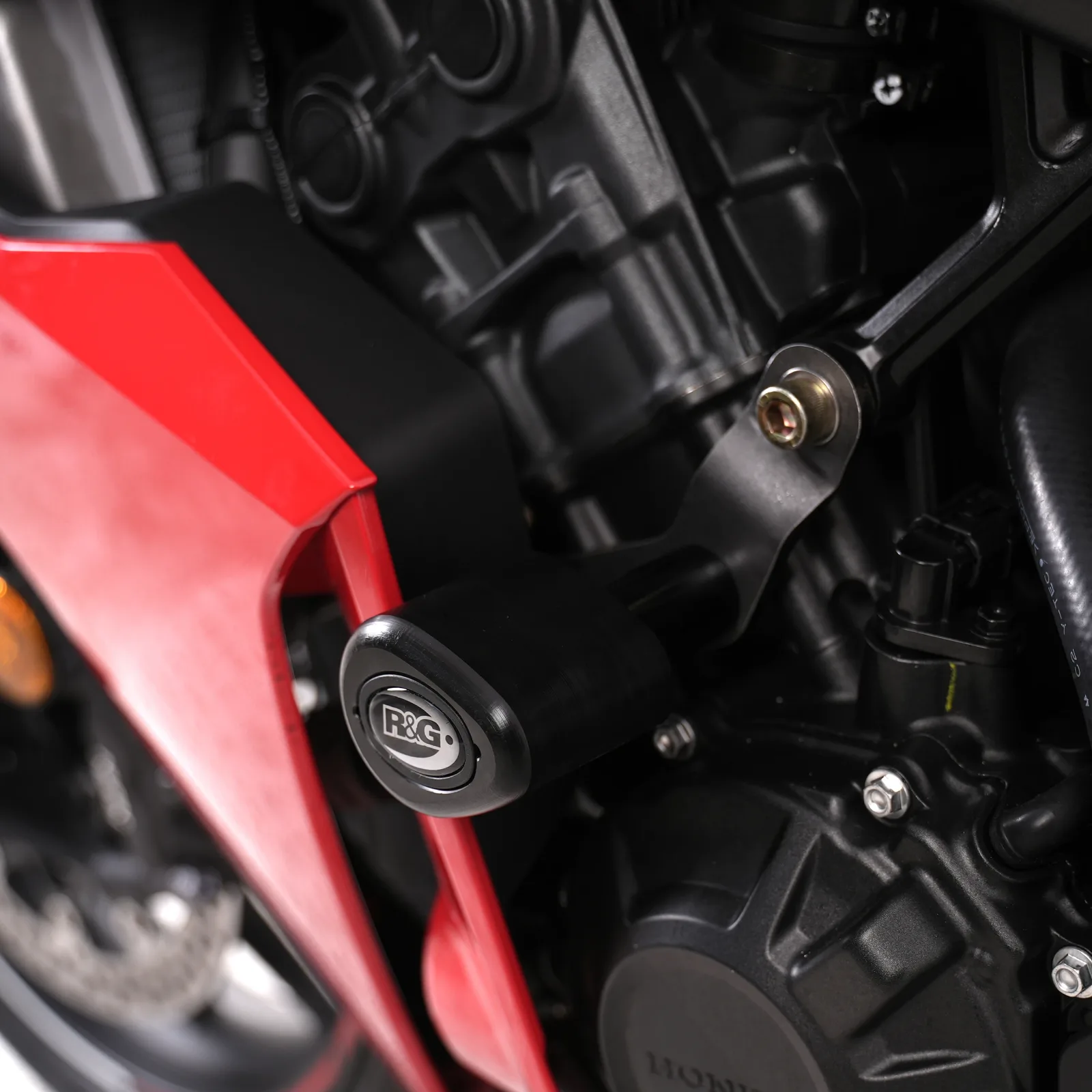 R&G Краш тапи Aero за Honda CBR 650R (2024+)