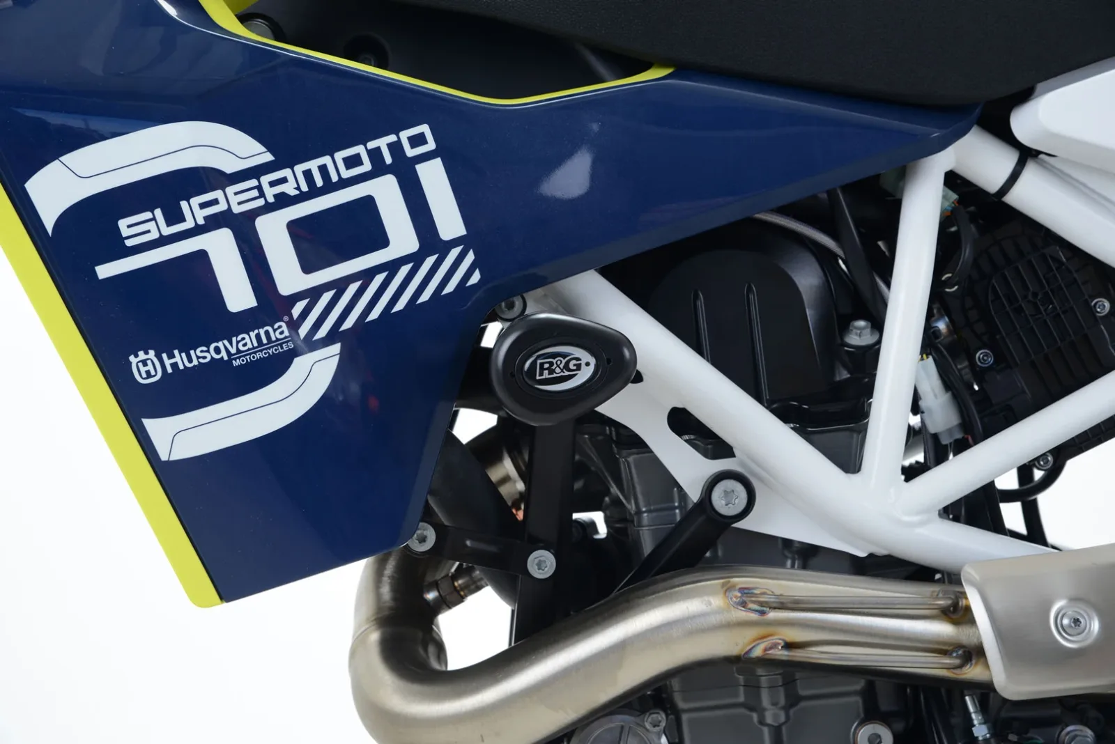 R&G Краш тапи Aero за Husqvarna 701 Enduro (2016–2024), 701 Supermoto (2016–2024), KTM 690 SMC (2019–2020)