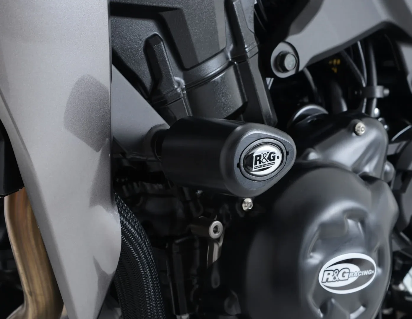 R&G Краш тапи Aero за Kawasaki Z1000 (2010–2018), Z1000R (2017–2020), Z1100 (2026+)