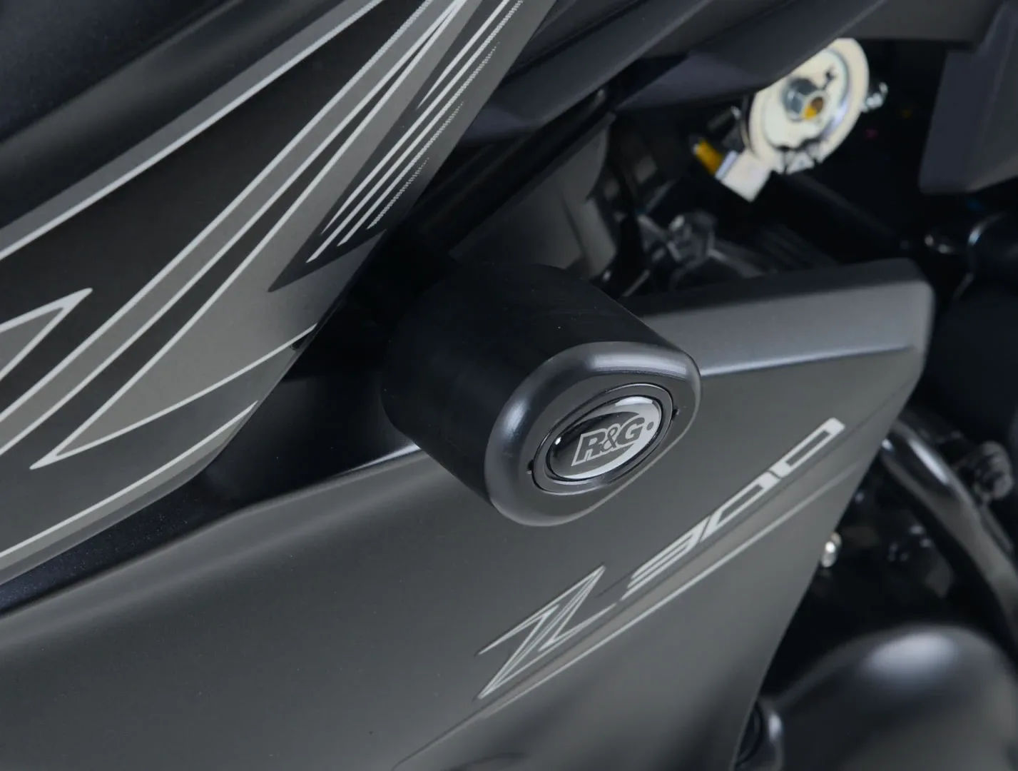 R&G Краш тапи Aero за Kawasaki Z300 (2015–2018)