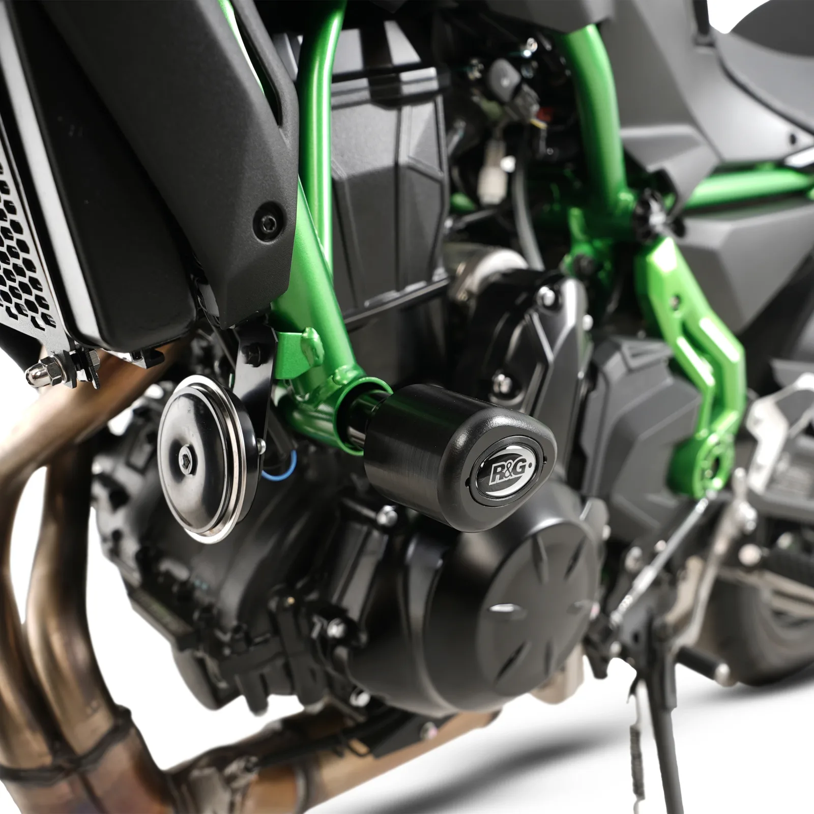 R&G Краш тапи Aero за Kawasaki Z650 (2017+), Ninja 650 (2017–2024, 2026+), Z650RS (2021+), Z650 S (2026+)