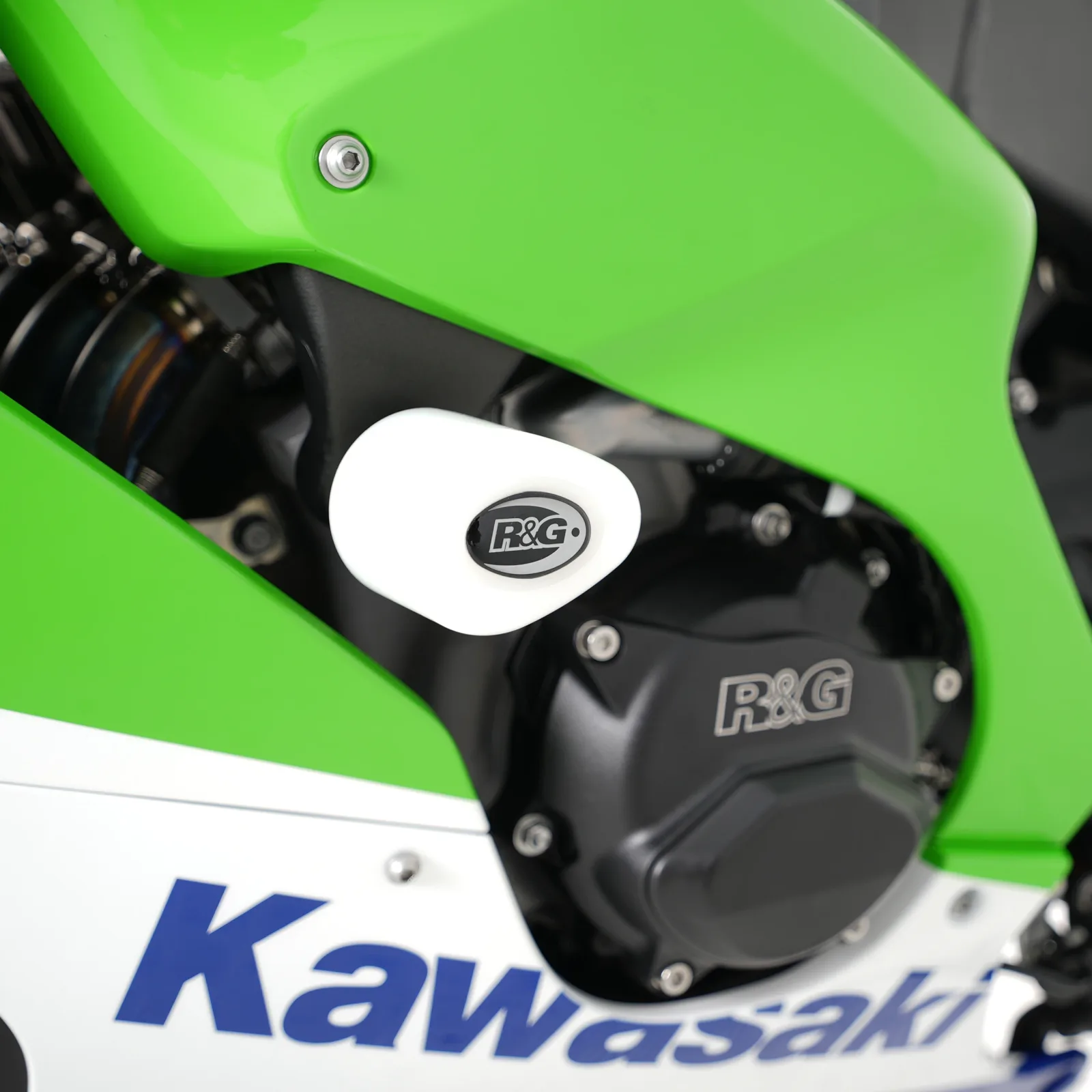 R&G Краш тапи Aero за Kawasaki ZX-10R (2011+), ZX-10RR (2021+)