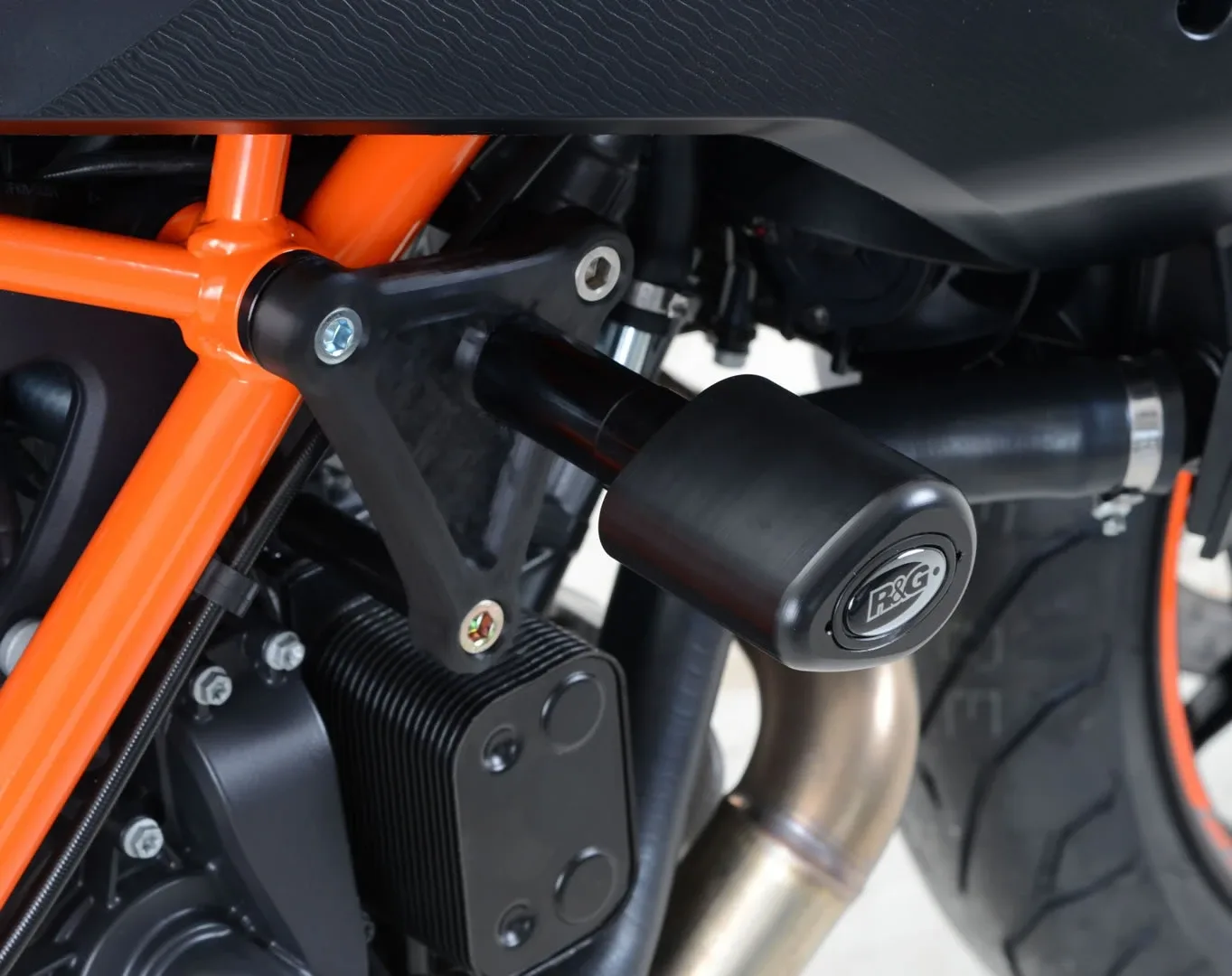 R&G Краш тапи Aero за KTM 1290 Super Duke GT (2016–2024) (CP0408BL)