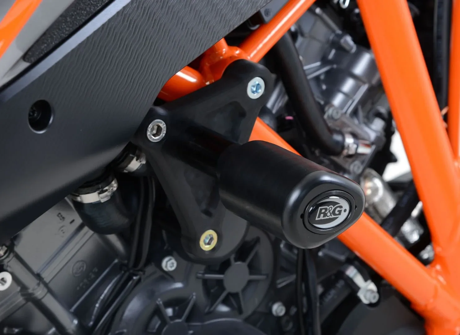 R&G Краш тапи Aero за KTM 1290 Super Duke GT (2016–2024) (CP0408BL)