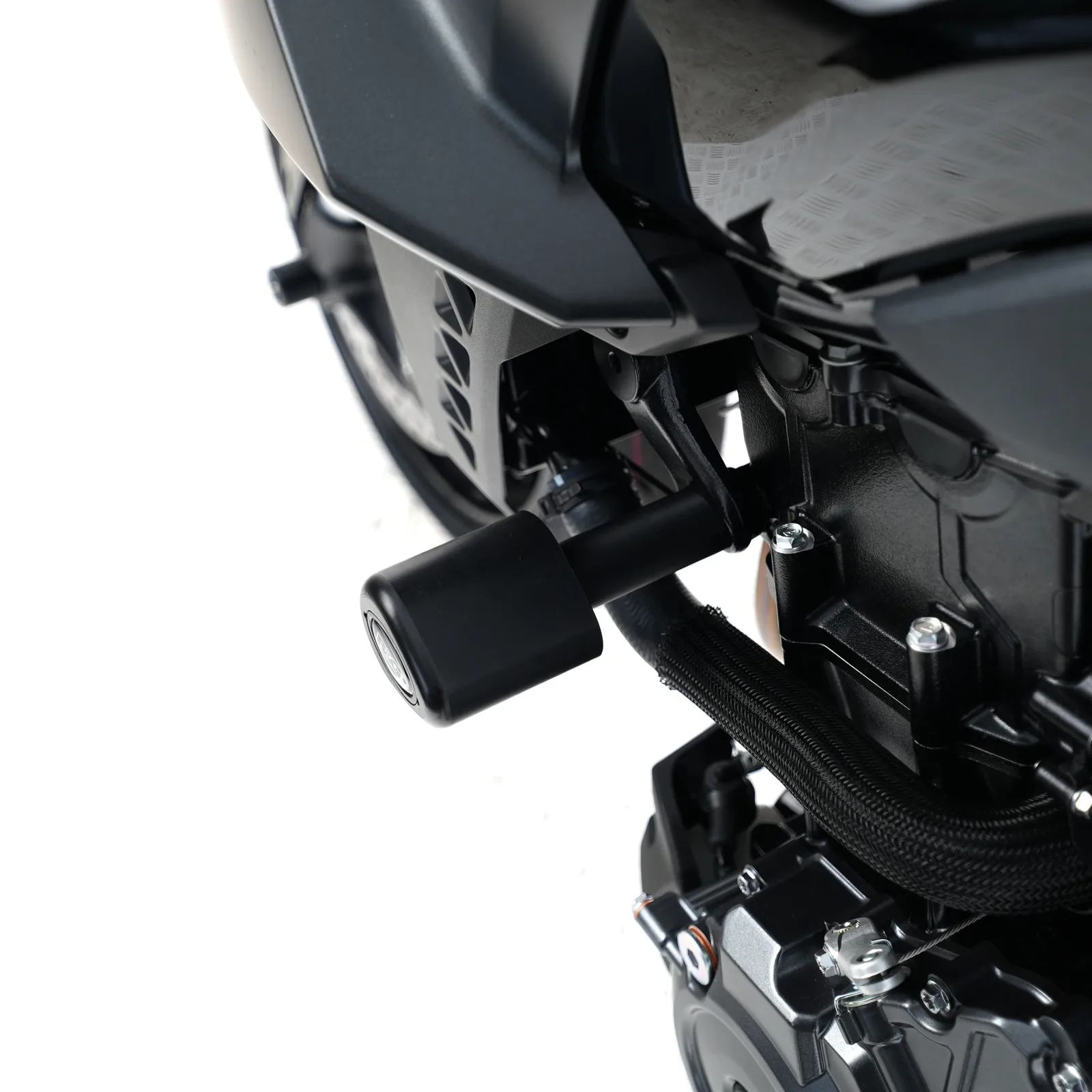 R&G Краш тапи Aero за Suzuki GSX-8S (2023+), GSX-8T (2025+), GSX-8TT (2025+)