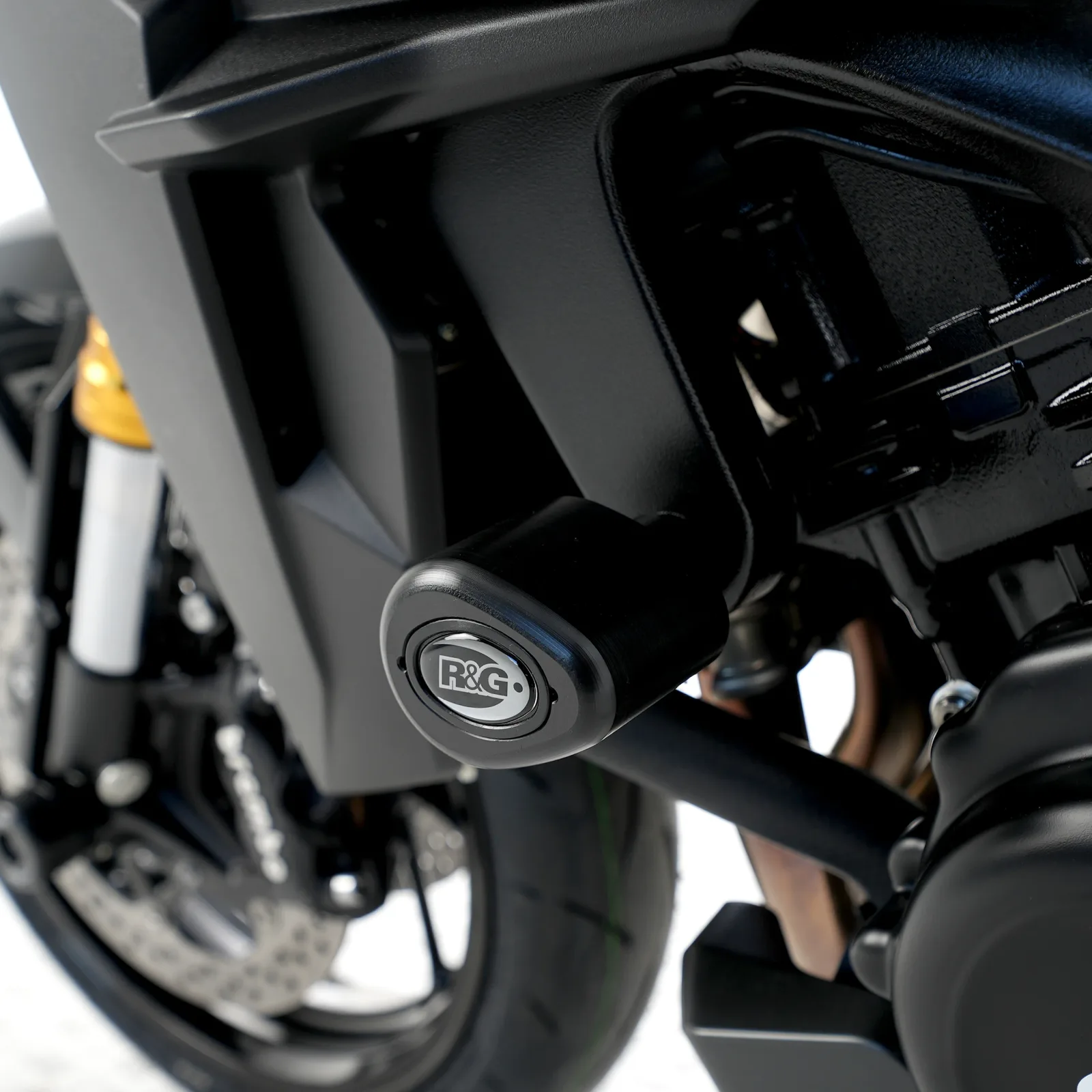 R&G Краш тапи Aero за Suzuki GSX-S 1000 (2015+), GSX-S 1000 Katana (2019+), GSX-S 950 (2021+), GSX-S 1000GX (2024+)