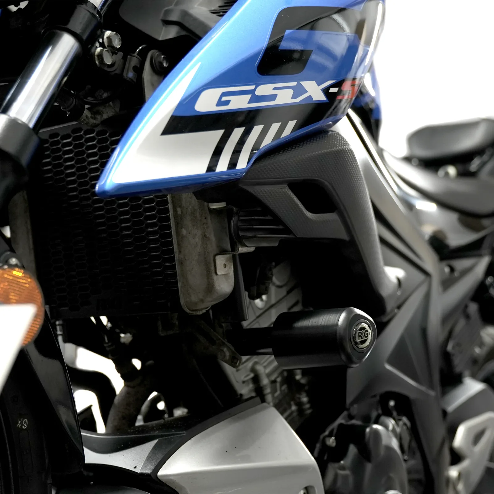 R&G Краш тапи Aero за Suzuki GSX-S 125 (2020+)