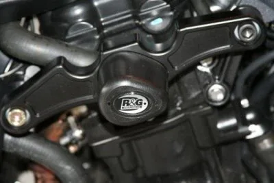 R&G Краш тапи Aero за Triumph Speed Triple 1050 (2008–2010)