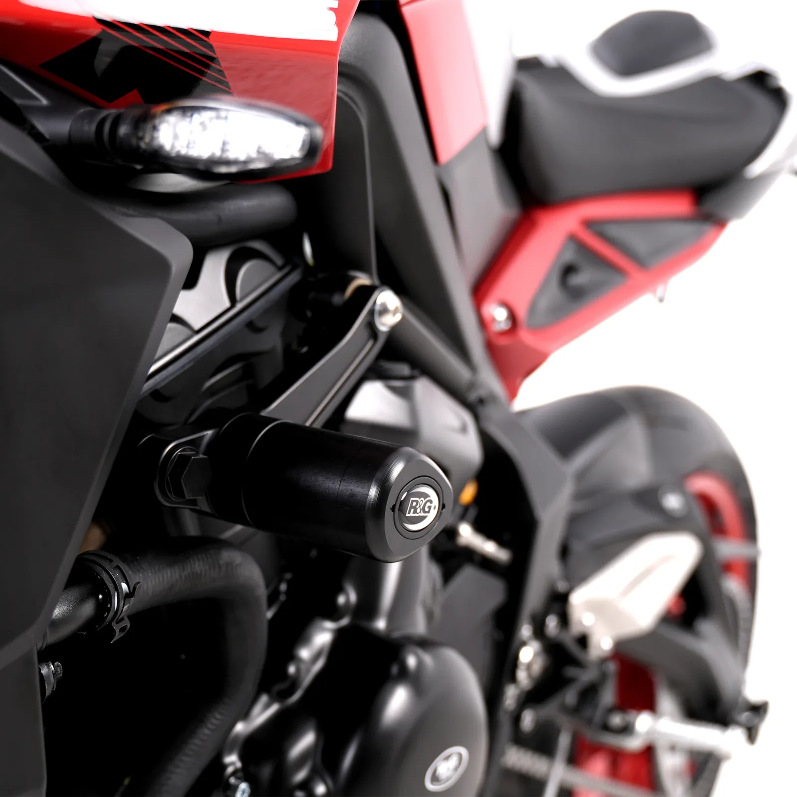 R&G Краш тапи Aero за Triumph Street Triple 765 RS (2017+), Street Triple 765 R (2017+) и др.