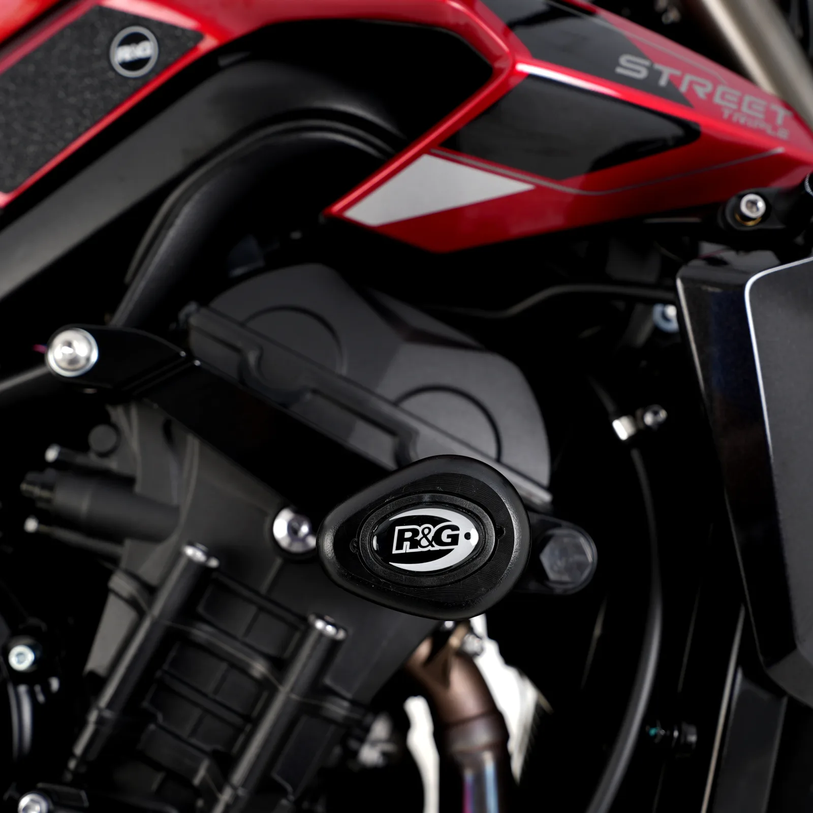 R&G Краш тапи Aero за Triumph Street Triple 765 RS (2017+), Street Triple 765 R (2017+) и др.