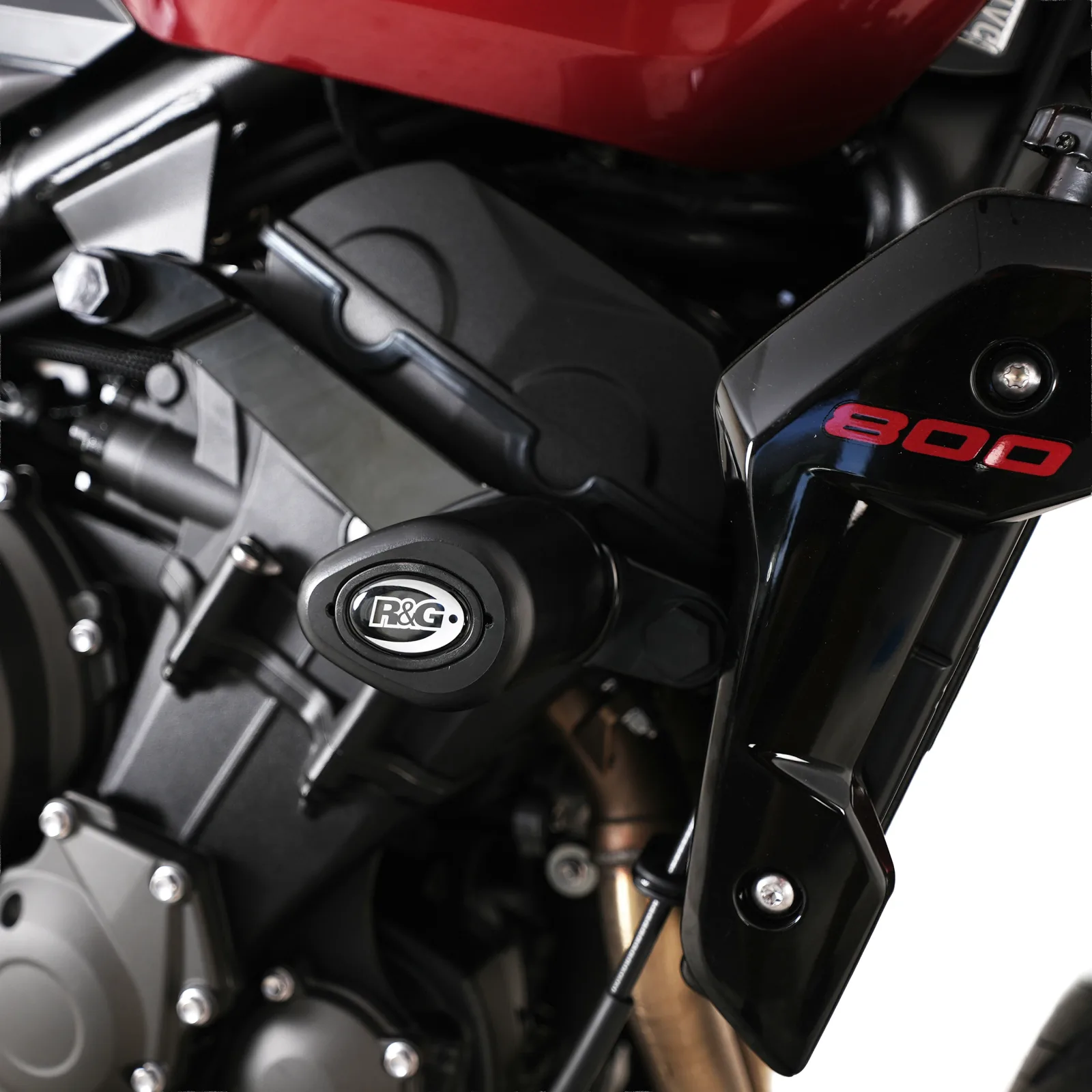R&G Краш тапи Aero за Triumph Trident 660 (2026+), Trident 800 (2026+)