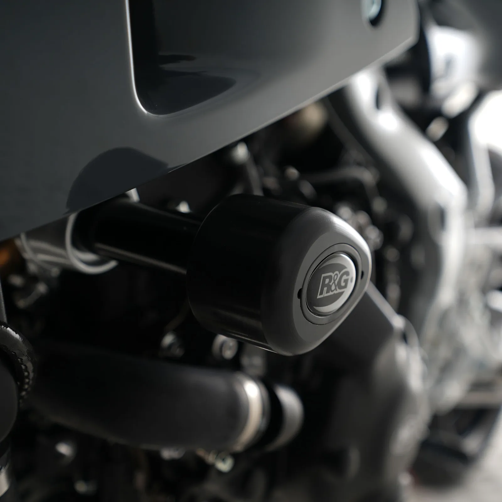 R&G Краш тапи Aero за Yamaha XSR 900 GP (2024+)