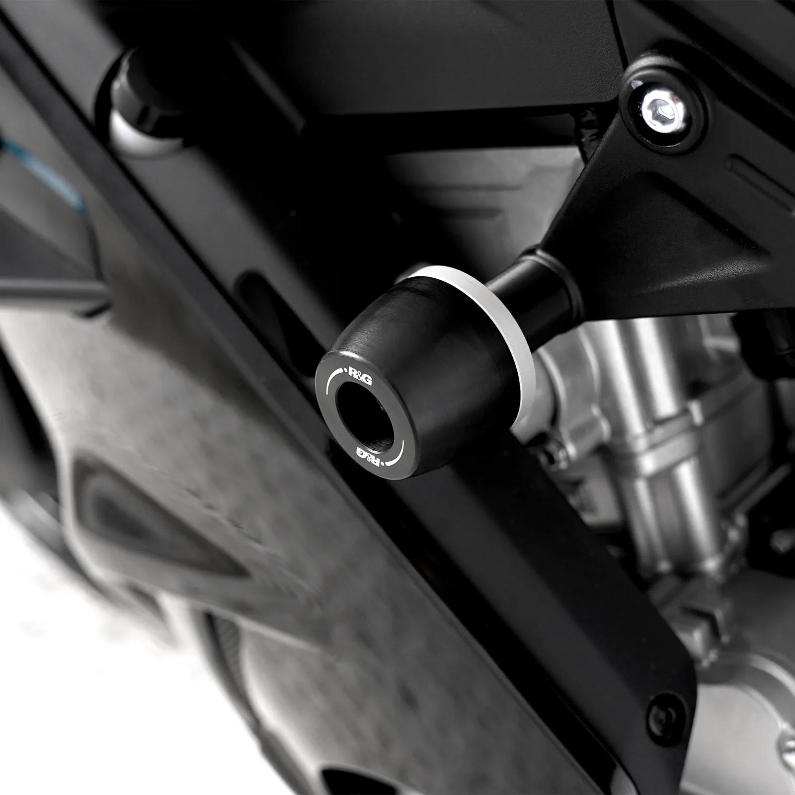 R&G Краш тапи APEX за CF Moto 675 NK (2025+), 675 SR-R (2025+)