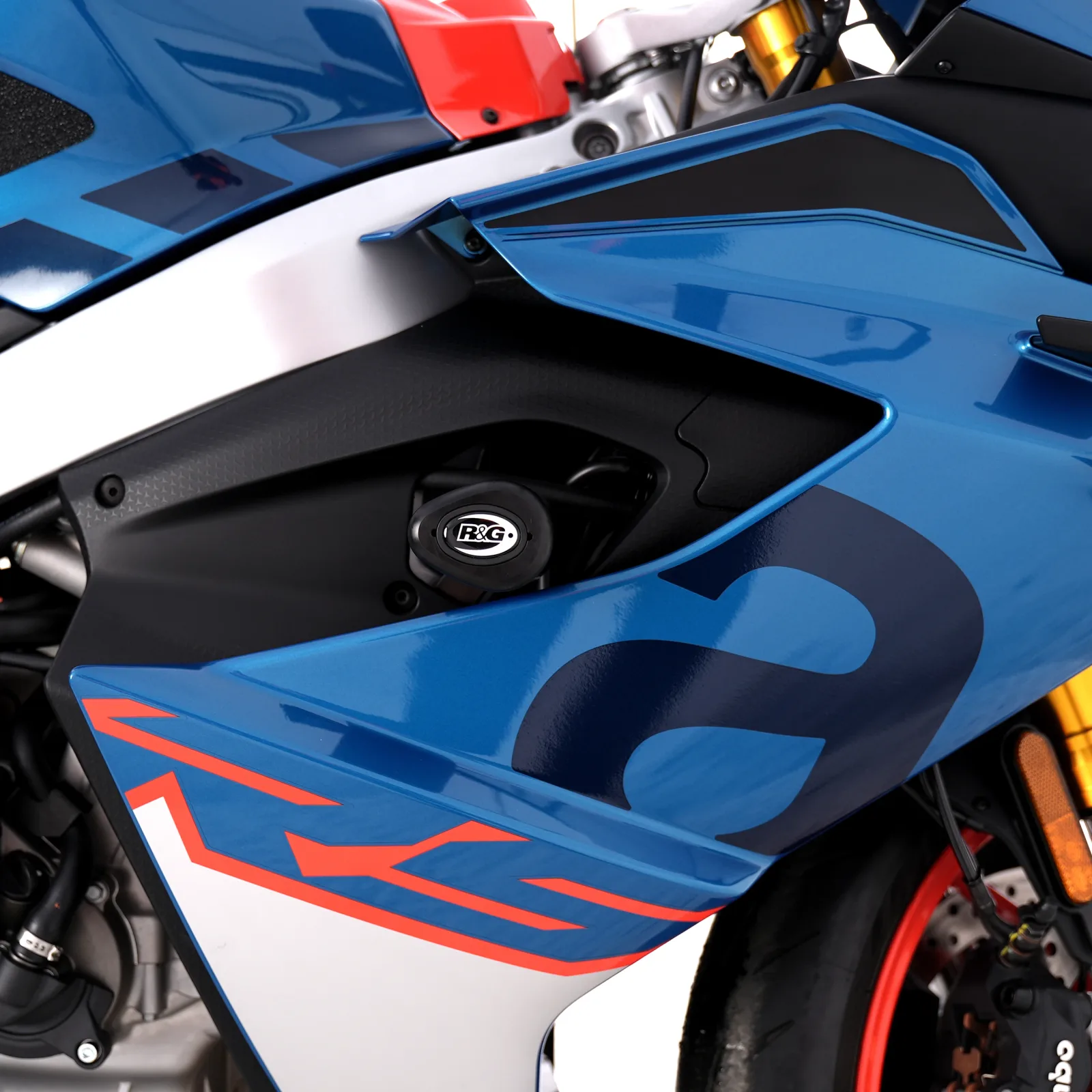 R&G Краш тапи без пробиване Aero за Aprilia RS 660 (2021+), RS 660 Factory (2022+)