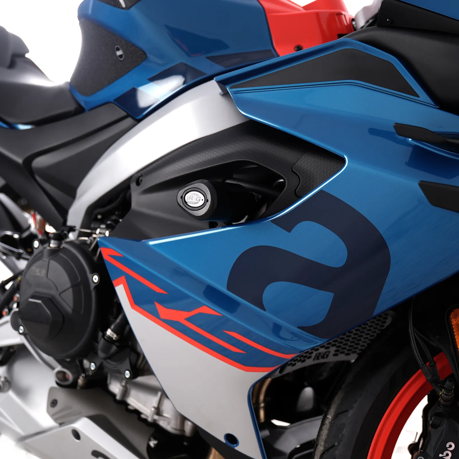 R&G Краш тапи без пробиване Aero за Aprilia RS 660 (2021+), RS 660 Factory (2022+)