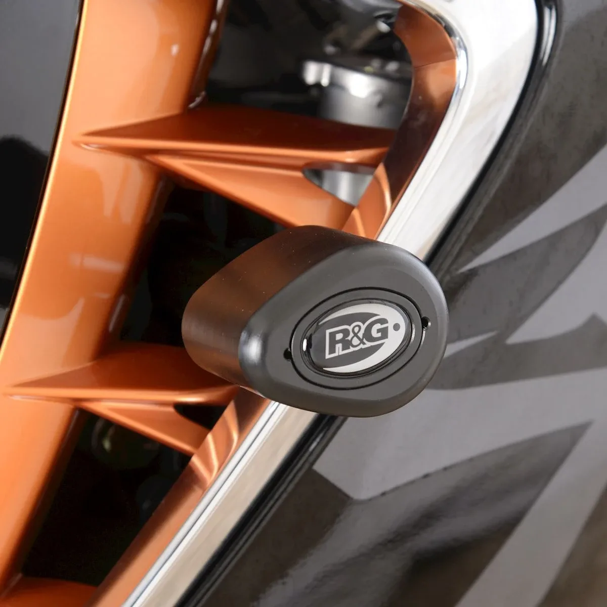 R&G Краш тапи без пробиване Aero за Suzuki GSX 1300R Hayabusa (2021+)